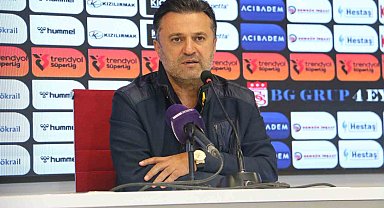 Bülent Uygun, "İstifa etmekten vazgeçtim" dedi, dua okuyup salonu terk etti