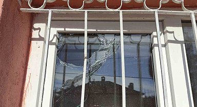 Bünyan'da yaşlı kadının evinin taşlandığı iddiası