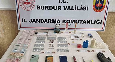 Burdur'da uyuşturucu operasyonlarında 9 şüpheli tutuklandı