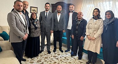 Bursa Osmangazi'de AK Parti'den şehit ailelerine vefa ziyareti