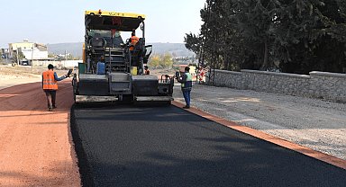 Bursa Osmangazi'de asfalt mesaisi