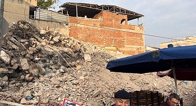 Bursa'da 5 katlı apartman böyle yıkıldı