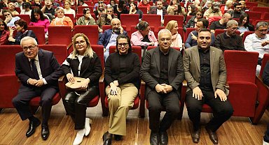 Bursa'da Atatürk'ün sevdiği şarkılar seslendirildi