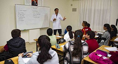 Çamlıyayla'da öğrencilere eğitim desteği