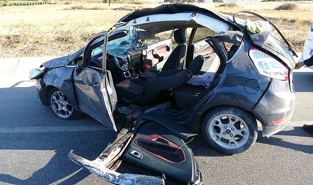 Çanakkale'de takla atıp, 100 metre sürüklenen otomobilin sürücüsü ağır yaralandı