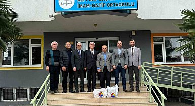Çarşamba Ticaret Borsası'ndan öğrencilere kışlık bot yardımı