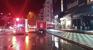 Çatı katındaki mobilya deposunda yangın