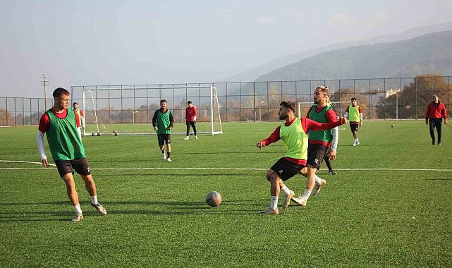 Çeşme'yi deplasmanda yenen Denizli İdmanyurdu, Torbalıspor maçına hazırlanıyor