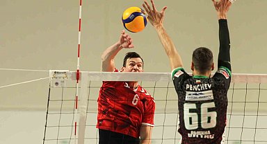 CEV Challenge Kupası: Neftohimik: 0 - Spor Toto: 3