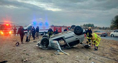 Cezaevindeki kocasını ziyaret eden kadın dönüş yolunda geçirdiği kazada öldü