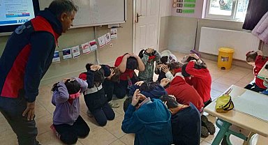Çıtlık İlkokulu'nda afet farkındalık eğitimi verildi