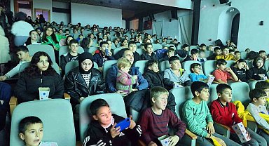 Çocuklara özel günlerinde sinema etkinliği