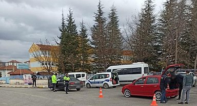 Çorum'da polisin şok uygulamalarında aranan 9 kişi yakalandı