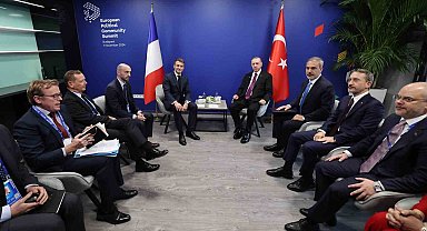 Cumhurbaşkanı Erdoğan, Fransa Cumhurbaşkanı Macron ile görüştü