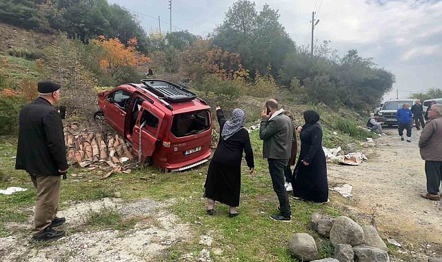 Dedesinin aracını kaçıran ve polisten kaçan çocuk 5 metrelik şarampole yuvarlandı