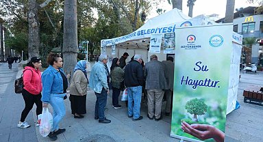 Denizli Büyükşehirin su tasarruf aparatı dağıtımı sürüyor