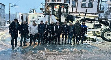 Dilovası'nda karla mücadele sürüyor