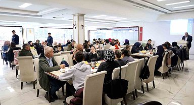 Diyabet hastası çocuklar kahvaltıda moral buldu