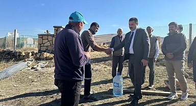 Diyadin'de köy yolları yeni görünüme kavuşuyor