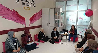 Diyarbakır'da anne adaylarına gebelik okulunda eğitim