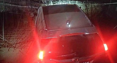 Diyarbakır'da cip inşaatı devam eden menfeze düştü: 1 yaralı