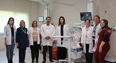 Doğuştan yemek borusu olmayan bebek Elazığ'da sağlığına kavuştu