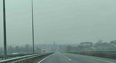 Düzce'de sis ve yağmur etkili oluyor