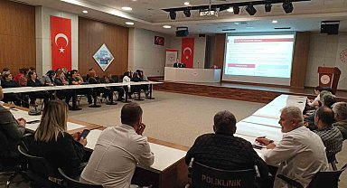 Elazığ'da hastane çalışanlarına yazışma kuralları eğitimi