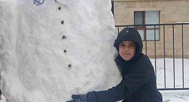Elazığ'da kardan adamlar yerlerini aldı