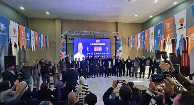 Emet AK Parti'de yeni başkan Mustafa Kısa