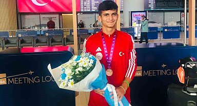 Emirhan Bulut dünya 3'üncüsü oldu