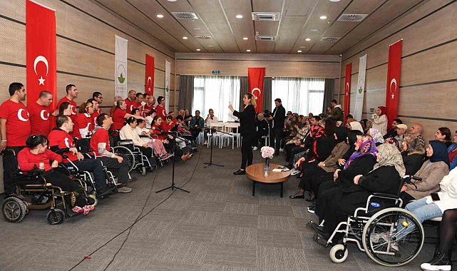 Engelli bireyler Atatürk'ü saygı ve özlemle andı