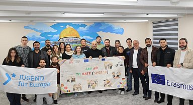 Erasmus öğrenciler Güzide Gençlik Merkezi'ni gezdi