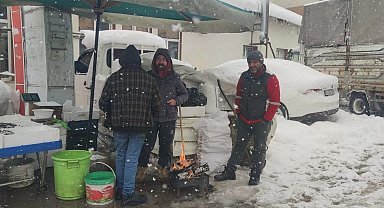 Erzurum kara teslim oldu