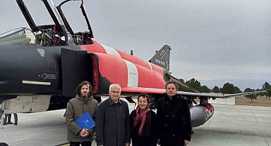 ESOGÜ Sanat ve Tasarım Fakültesi'nden F-4E Phantom II Uçağına Boyama Tasarımı