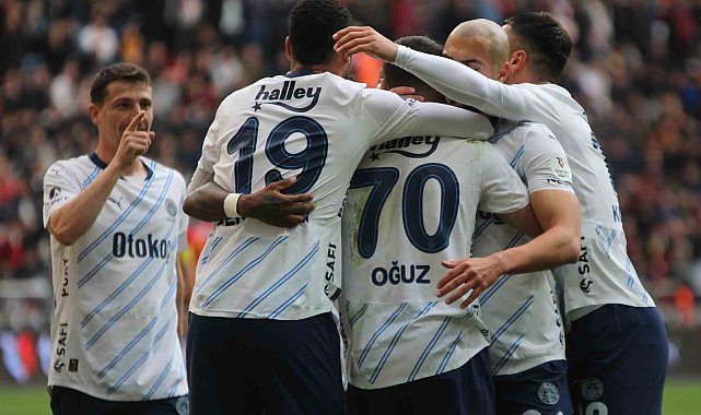 Fenerbahçe'den ligde üst üste 4. galibiyet