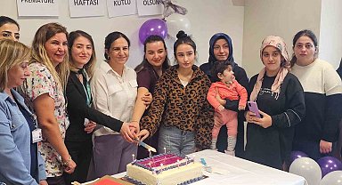 Fethi Sekin Şehir Hastanesinde Dünya Prematüre Günü kutlandı