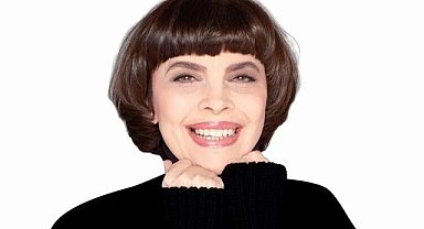 Fransa'nın efsane sesi Mireille Mathieu Türkiye'de