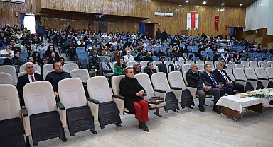 FÜ'de "Bağımlılık ve Bağımlılıkla Mücadele" paneli düzenlendi