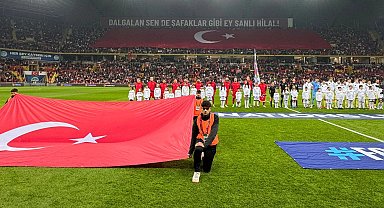 Galler ile berabere kaldık! A Ligi bileti son maça kaldı!