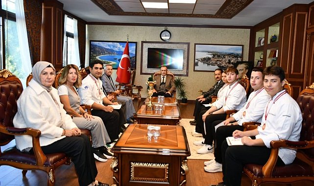 Gastronomi'de yılın en iyi lisesinin öğrencileri Kaymakam Ertaş ile buluştu