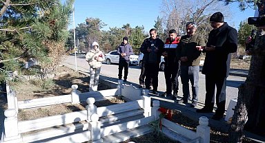 Gazeteci Sebahattin Yılmaz kabri başında anıldı