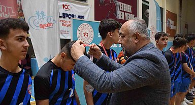 Genç erkekler hentbol müsabakaları tamamlandı