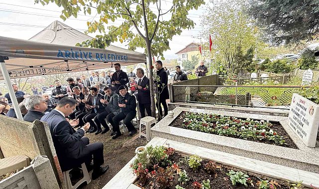 Görevi başında şehit edilen Kaymakam Safitürk, vefatının 8'inci yılında kabri başında anıldı