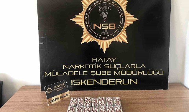 Hatay'da araçta yapılan aramada 786 sentetik hap ele geçirildi