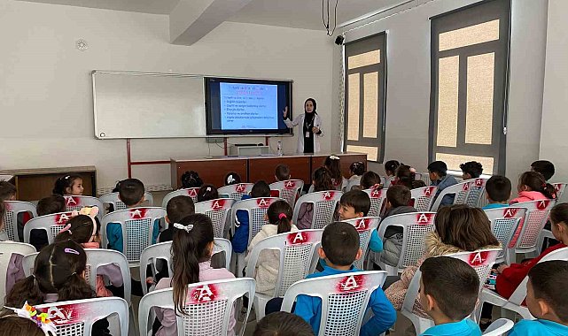 Hisarcık'ta öğrencilere sağlıklı beslenme ve ağız diş sağlığı eğitimi