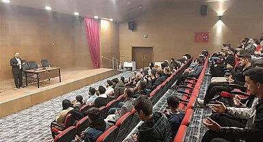 İl Müftüsü Okuş'tan öğrencilere tavsiyeler