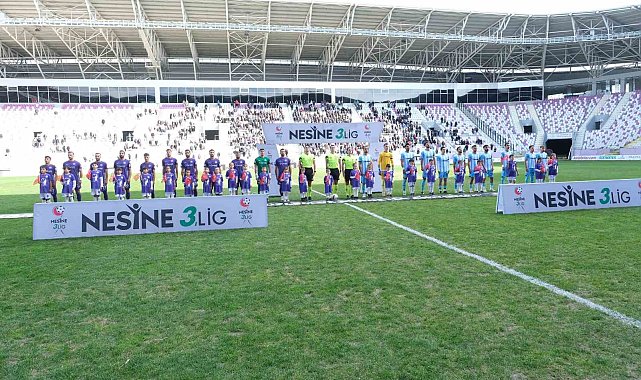 İlkokul öğrencilerine anlamlı jest