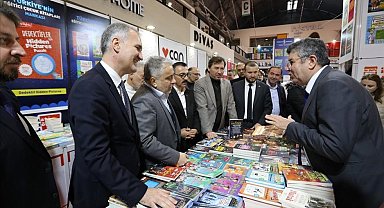 İnegöl Belediyesi 8. Kitap Fuarı başladı