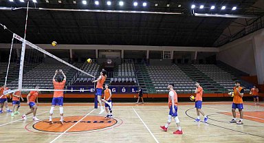 İnegöl Belediyespor Yenişehir Belediye'ye hazırlanıyor